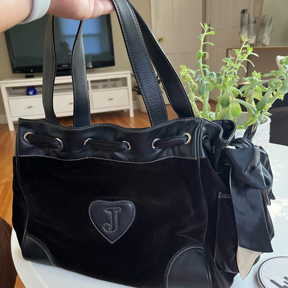 Juicy couture black purse velvet